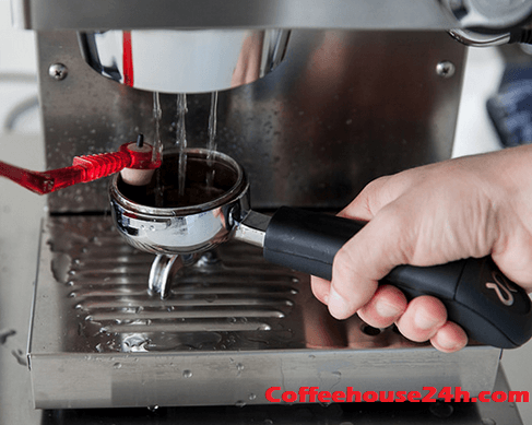 How to clean a espresso machine